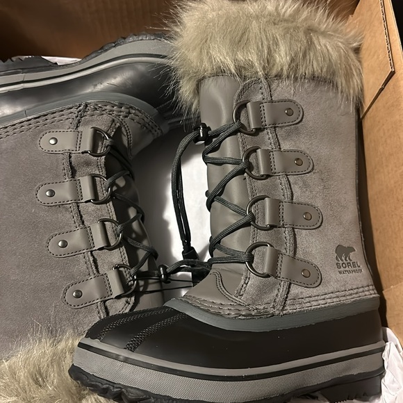 Sorel Youth Joan of arctic new in box - Picture 1 of 4